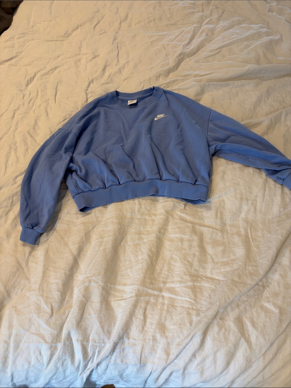 Nike Girls’ Boxy Fleece Periwinkle Cropped Crewneck Sweatshirt